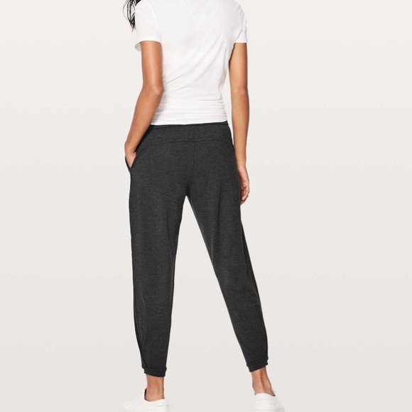 Lululemon Twisted & Tucked Pant - Picture 2 of 7